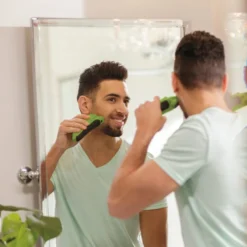 LifeProof Shaver Replacement Foil & Cutting Bar - Green -Wahl Usa Store 07045 2101 green lifeproof shaver head.pt03